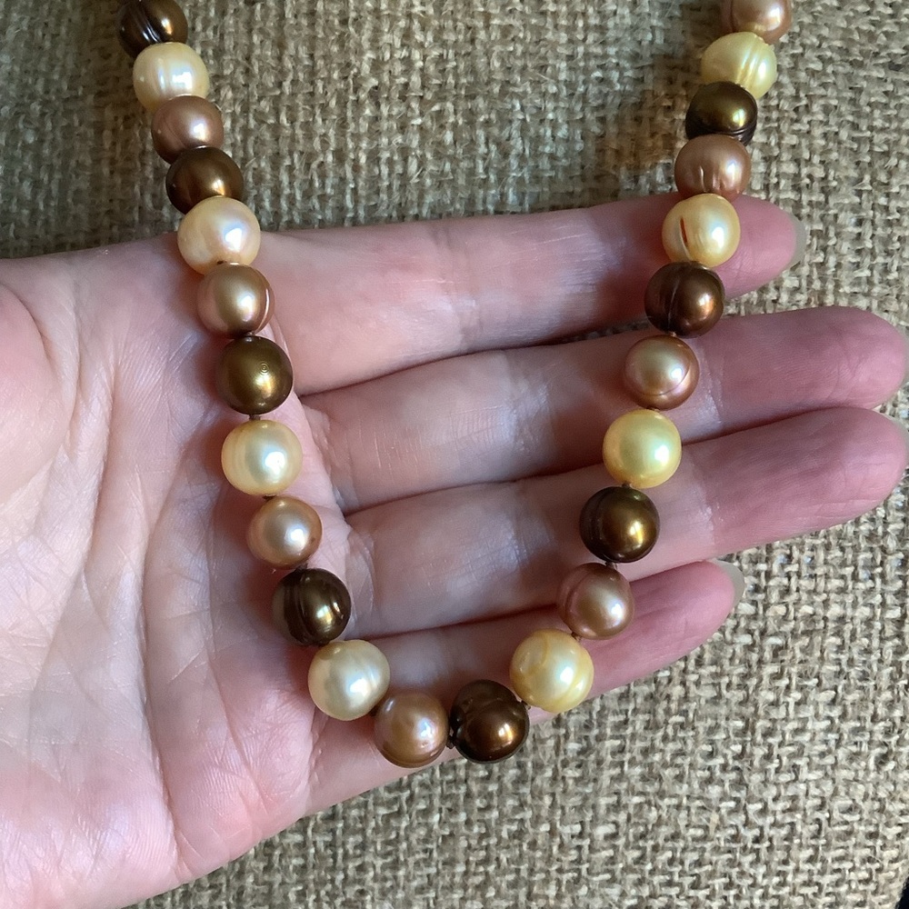 925 s silver Genuine freshwater chocolate & champagne color pearl necklace. - Picture 7 of 9